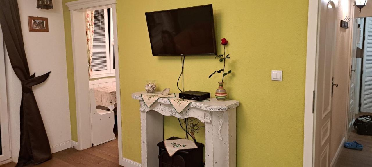 2 Rooms Apartment In Old Town Košice Buitenkant foto